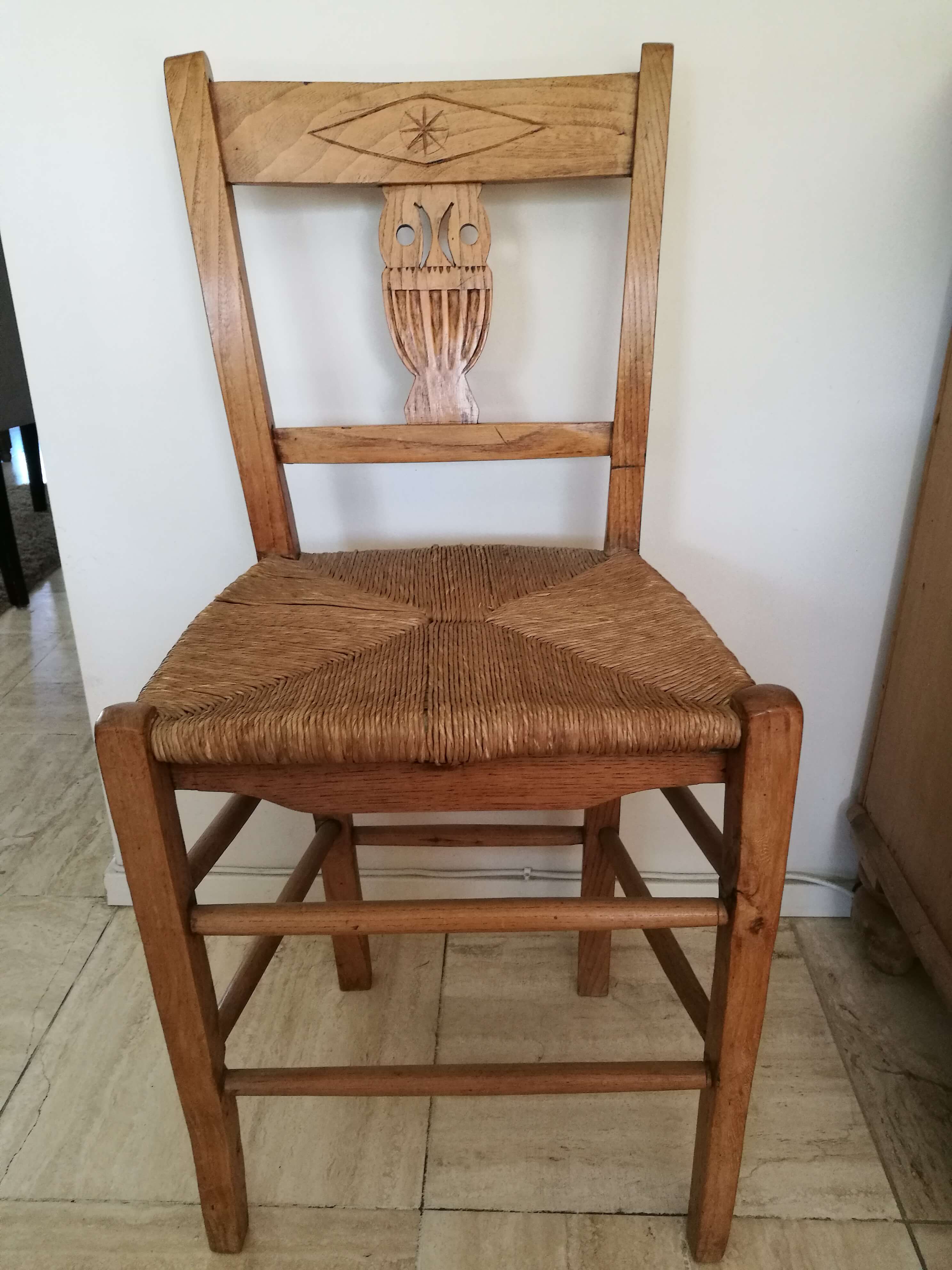 M007D 19e eeuwse uiltjes stoelen Santiline