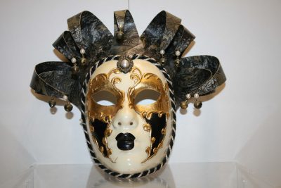 W037 - Venetiaans masker