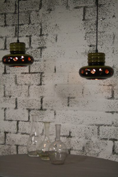 V017 - Set 2 vintage hanglampen aardewerk