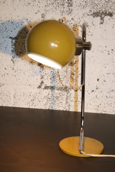 V030 - Vintage bureaulampje met magneet