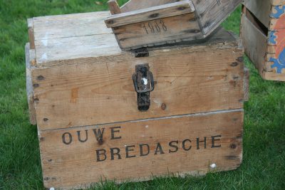 W107 - Wijnkist De Ouwe Bredasche