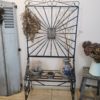 Antiek smeedijzeren decoratief rek