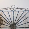 Antiek smeedijzeren decoratief rek - Afbeelding 10