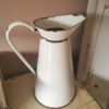 Brocante emaillen schenkkan waterkan