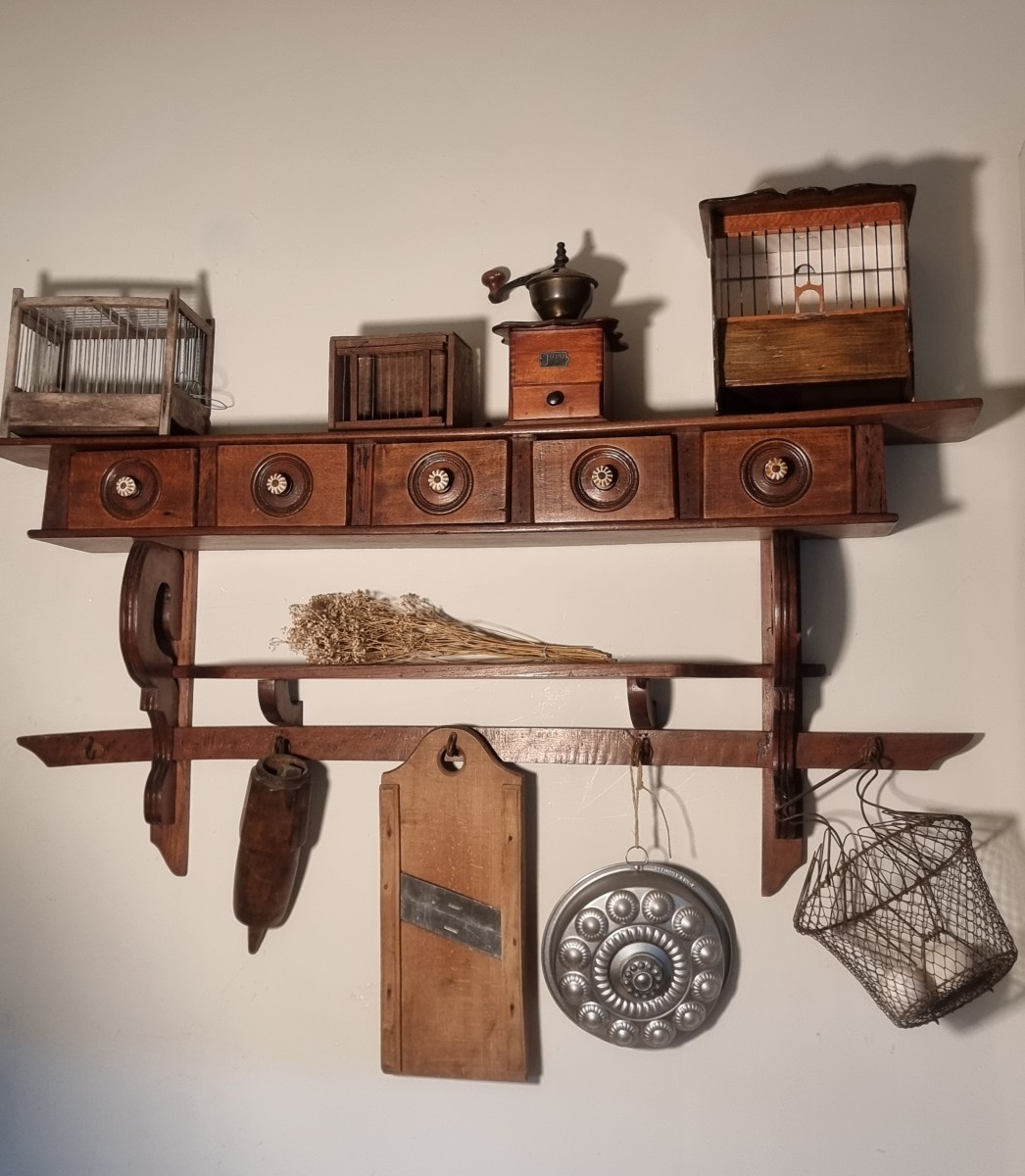 Authentiek antiek regaal keukenrek